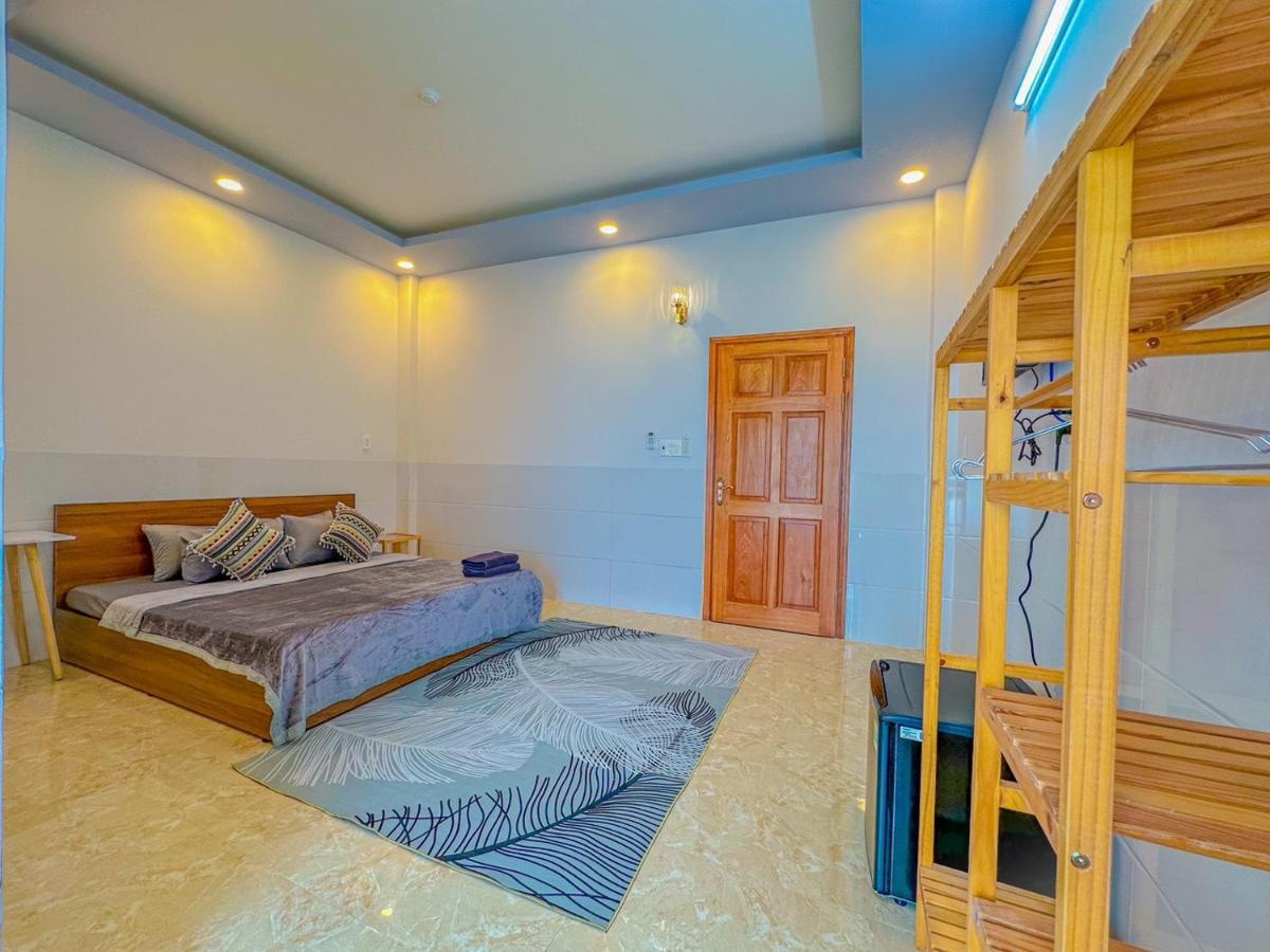 Nhan Tay 2 Hotel Can Tho Bagian luar foto